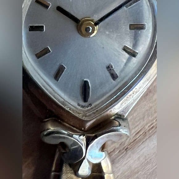 Bulova Ladies Watch Vintage Mechanical Winding Two Tone Bracelet Silver Dial - Picture 6 of 11